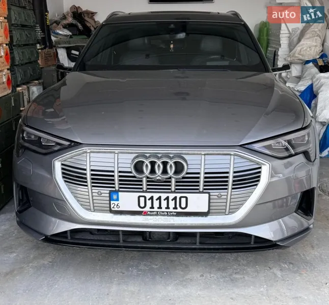 Audi e-tron