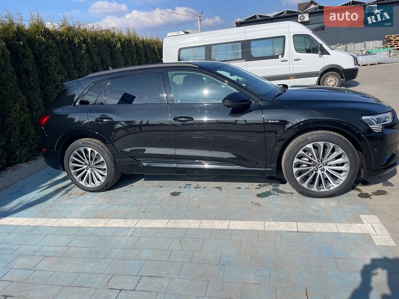 Внедорожник / Кроссовер Audi e-tron 2019 в Луцке