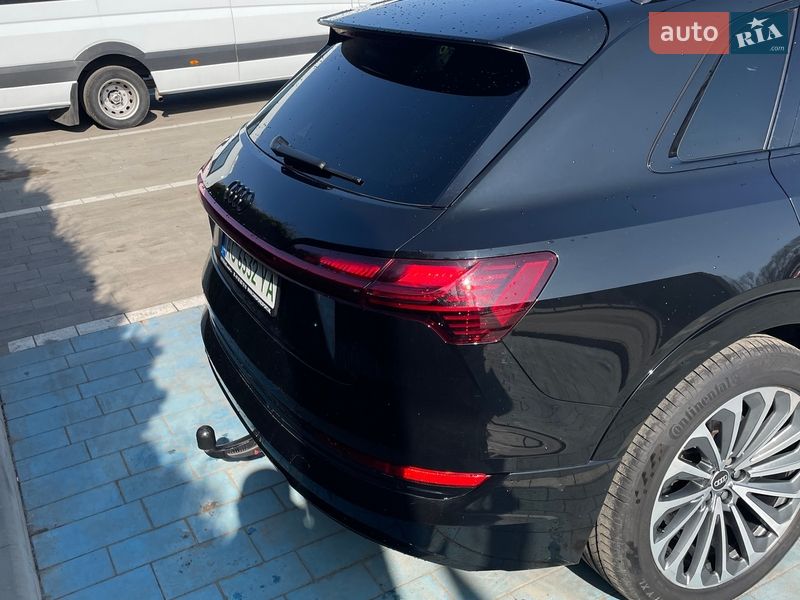 Внедорожник / Кроссовер Audi e-tron 2019 в Луцке