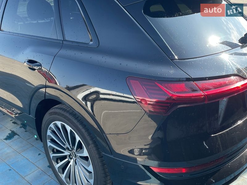 Внедорожник / Кроссовер Audi e-tron 2019 в Луцке