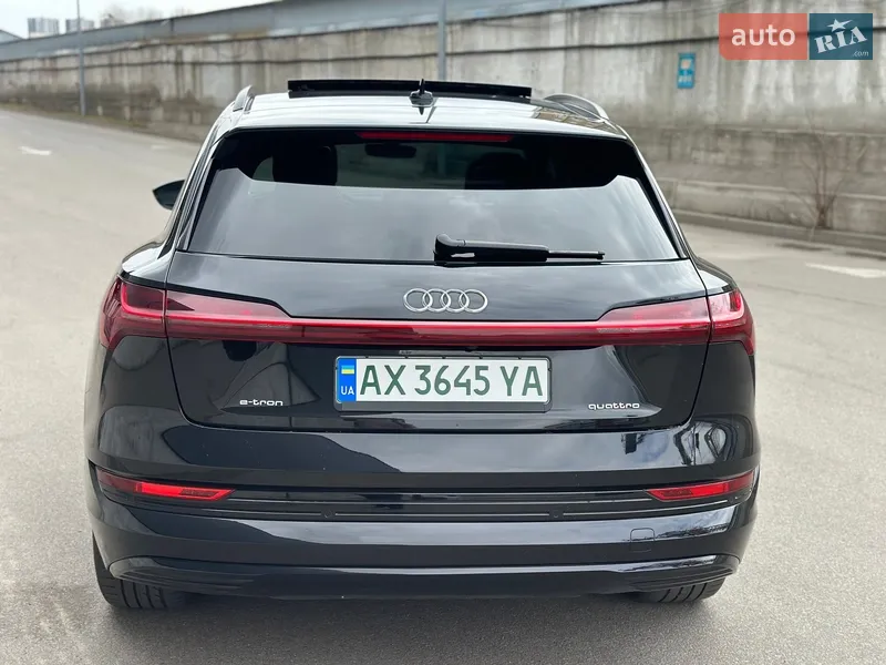 Audi e-tron