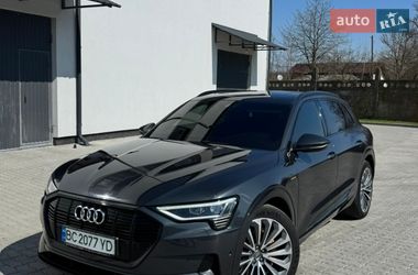 Audi e-tron  2019