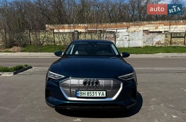 Audi e-tron  2020
