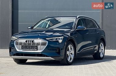 Audi e-tron  2021