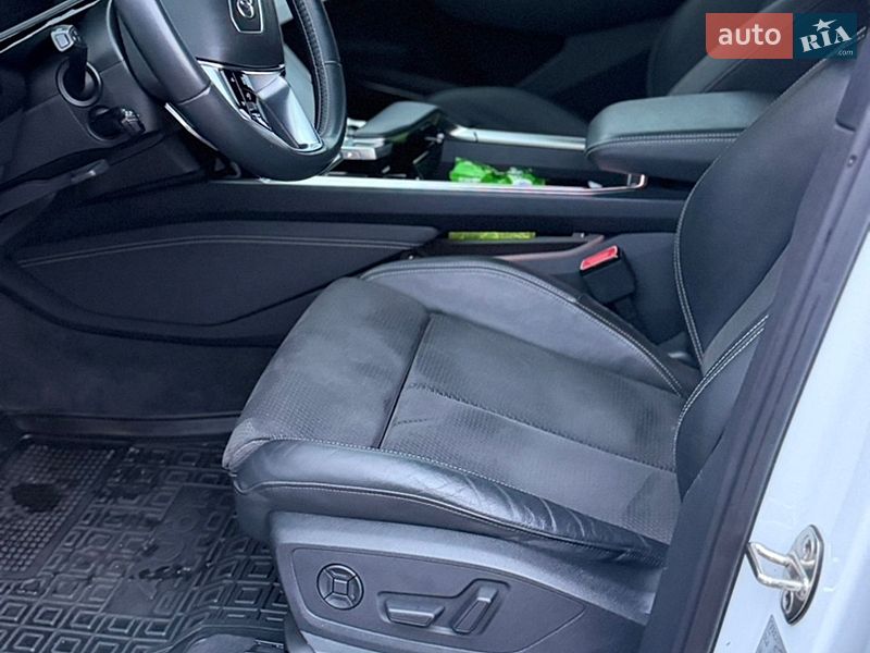 Внедорожник / Кроссовер Audi e-tron 2019 в Полтаве фото 9 Внедорожник / Кроссовер Audi e-tron 2019 в Полтаве