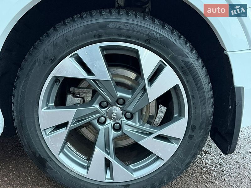 Внедорожник / Кроссовер Audi e-tron 2019 в Полтаве фото 28 Внедорожник / Кроссовер Audi e-tron 2019 в Полтаве