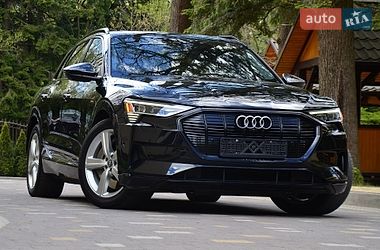 Audi e-tron  2019