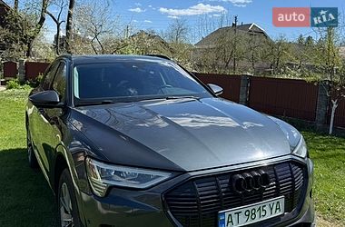 Audi e-tron  2020