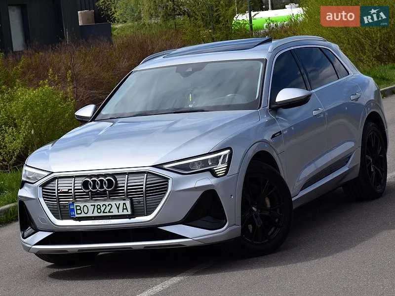 Audi e-tron