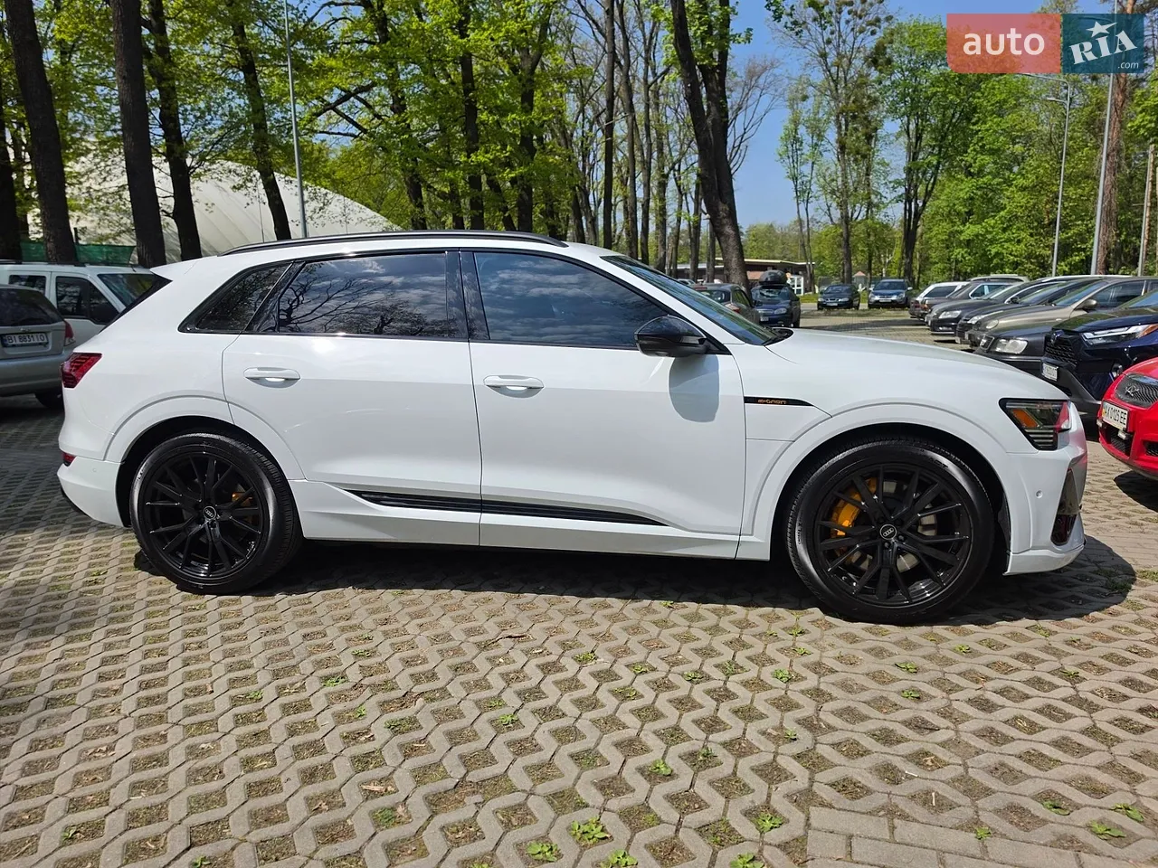 2022 Audi e-tron - мініатюра 5