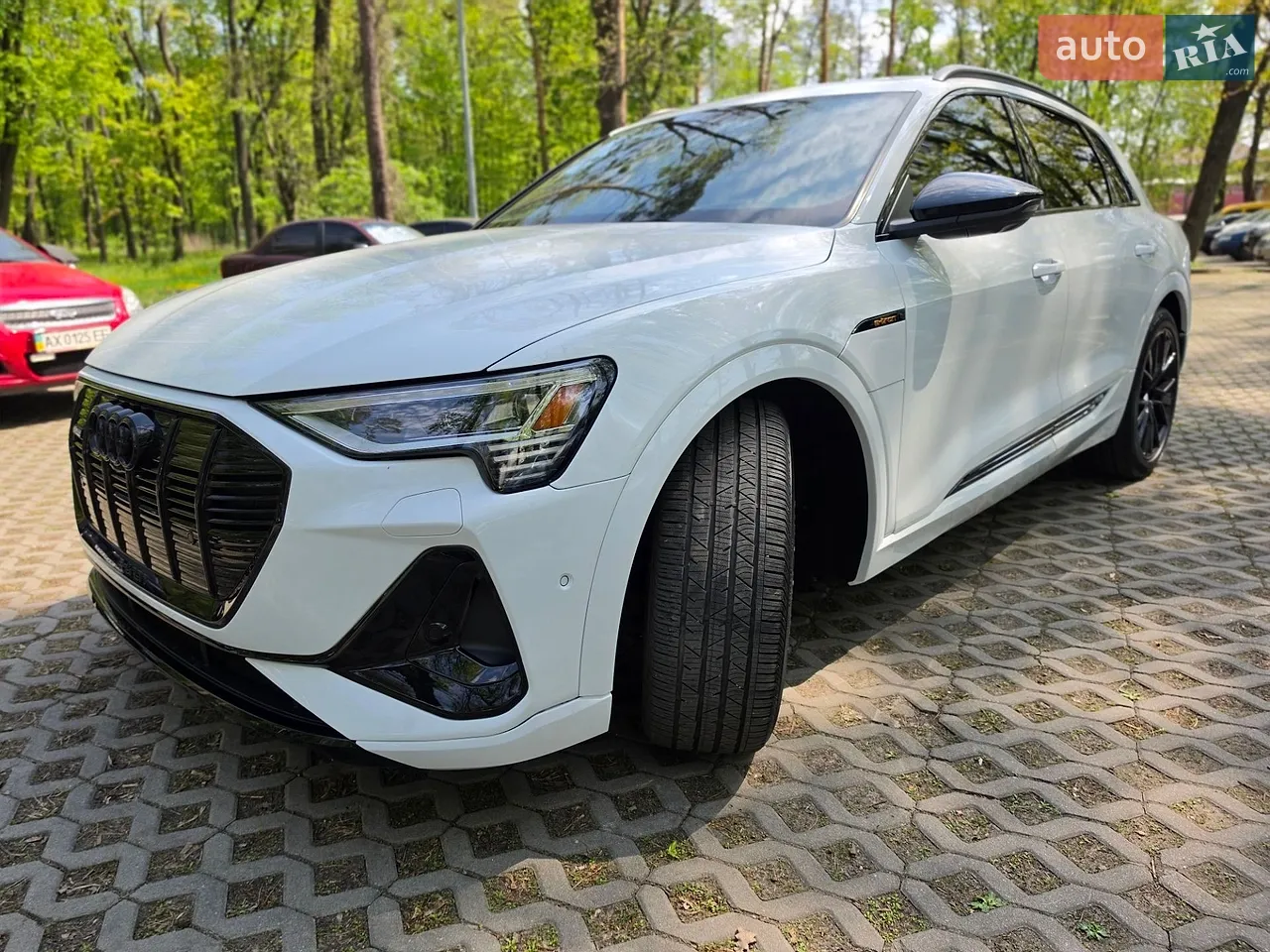 2022 Audi e-tron - мініатюра 4