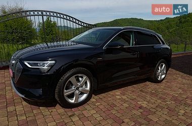 Audi e-tron  2020