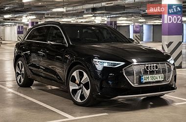 Audi e-tron  2019