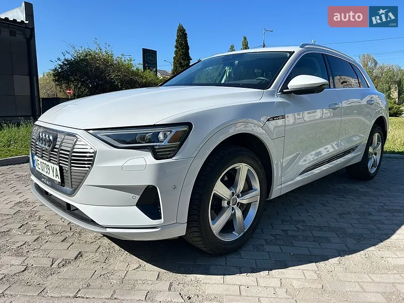Audi e-tron