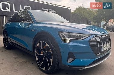 Audi e-tron  2019