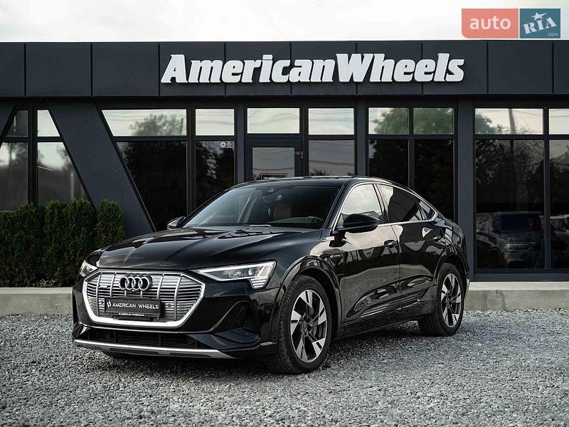 Легковые Audi e-tron