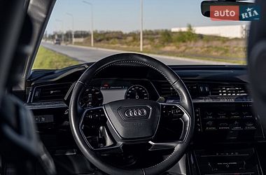 Внедорожник / Кроссовер Audi e-tron 2021 в Виннице