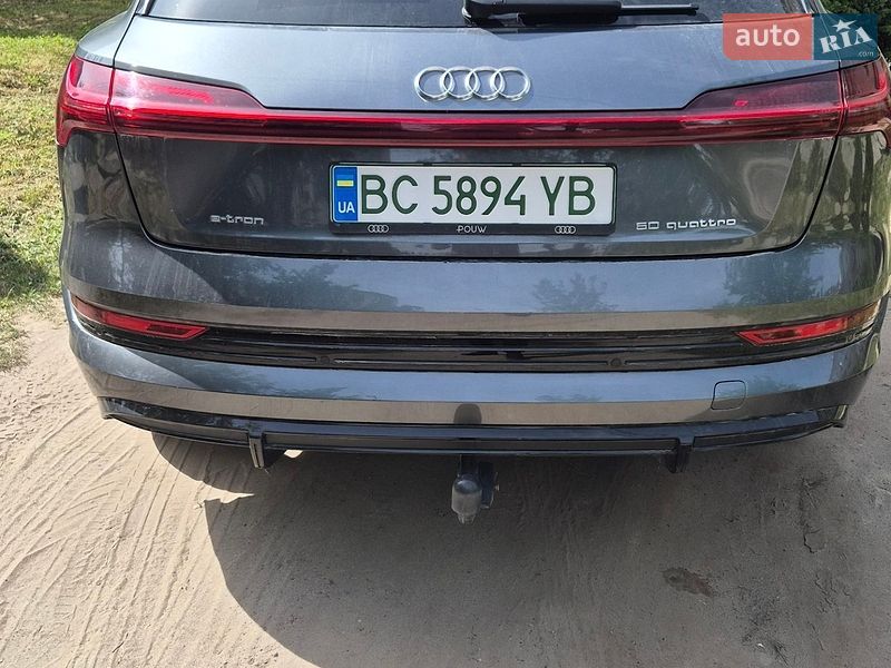 Позашляховик / Кросовер Audi e-tron 2019 в Миколаєві