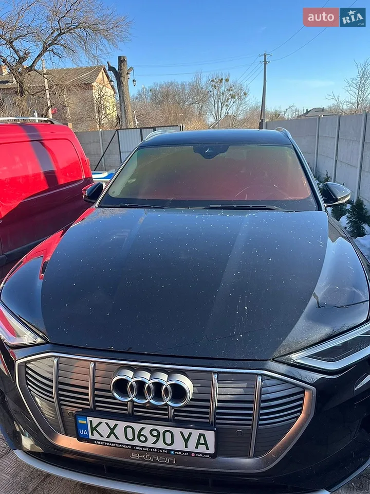 2019 Audi e-tron - мініатюра 3