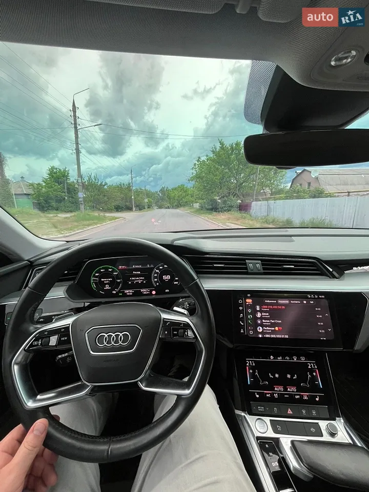 2019 Audi e-tron - мініатюра 4
