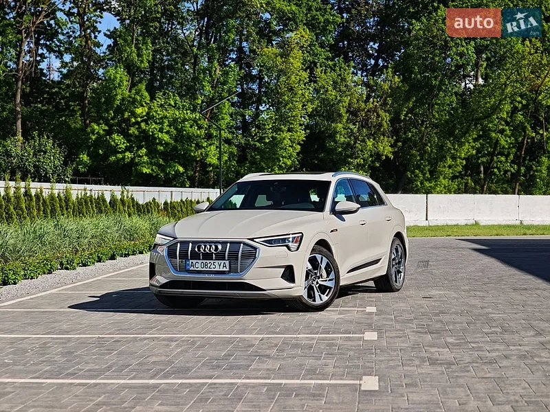 Audi e-tron