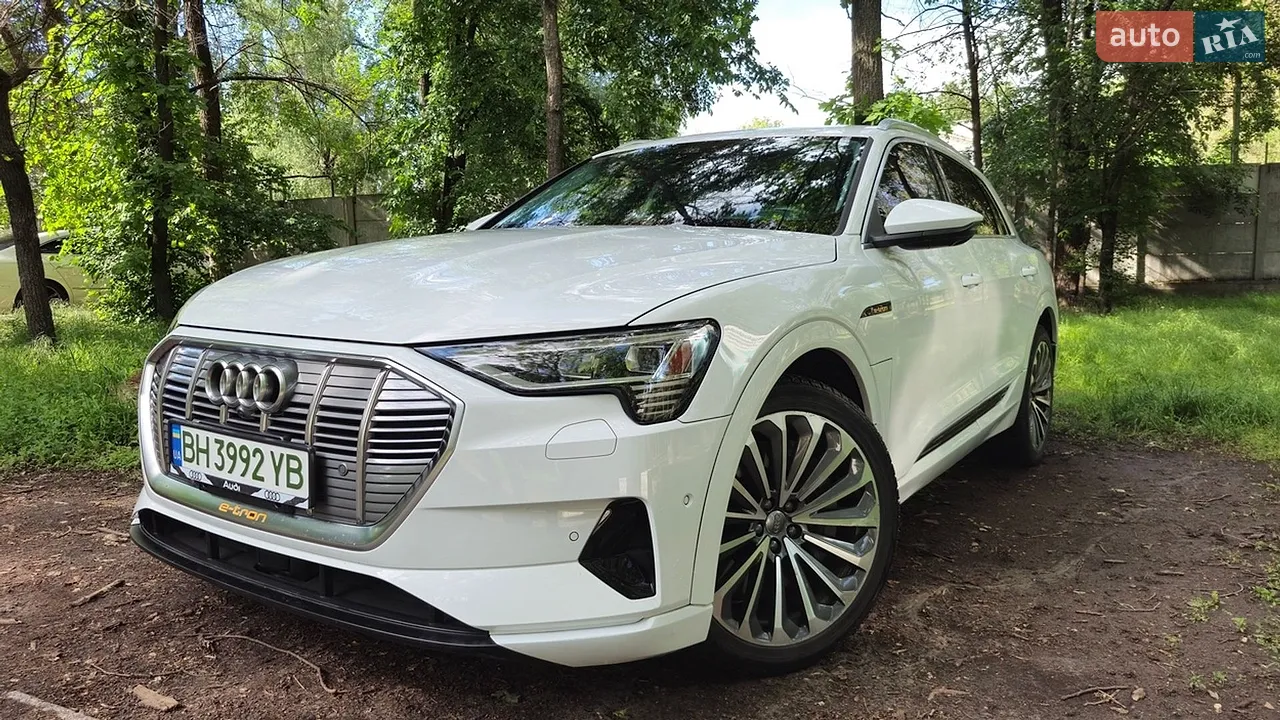 2019 Audi e-tron - мініатюра 2