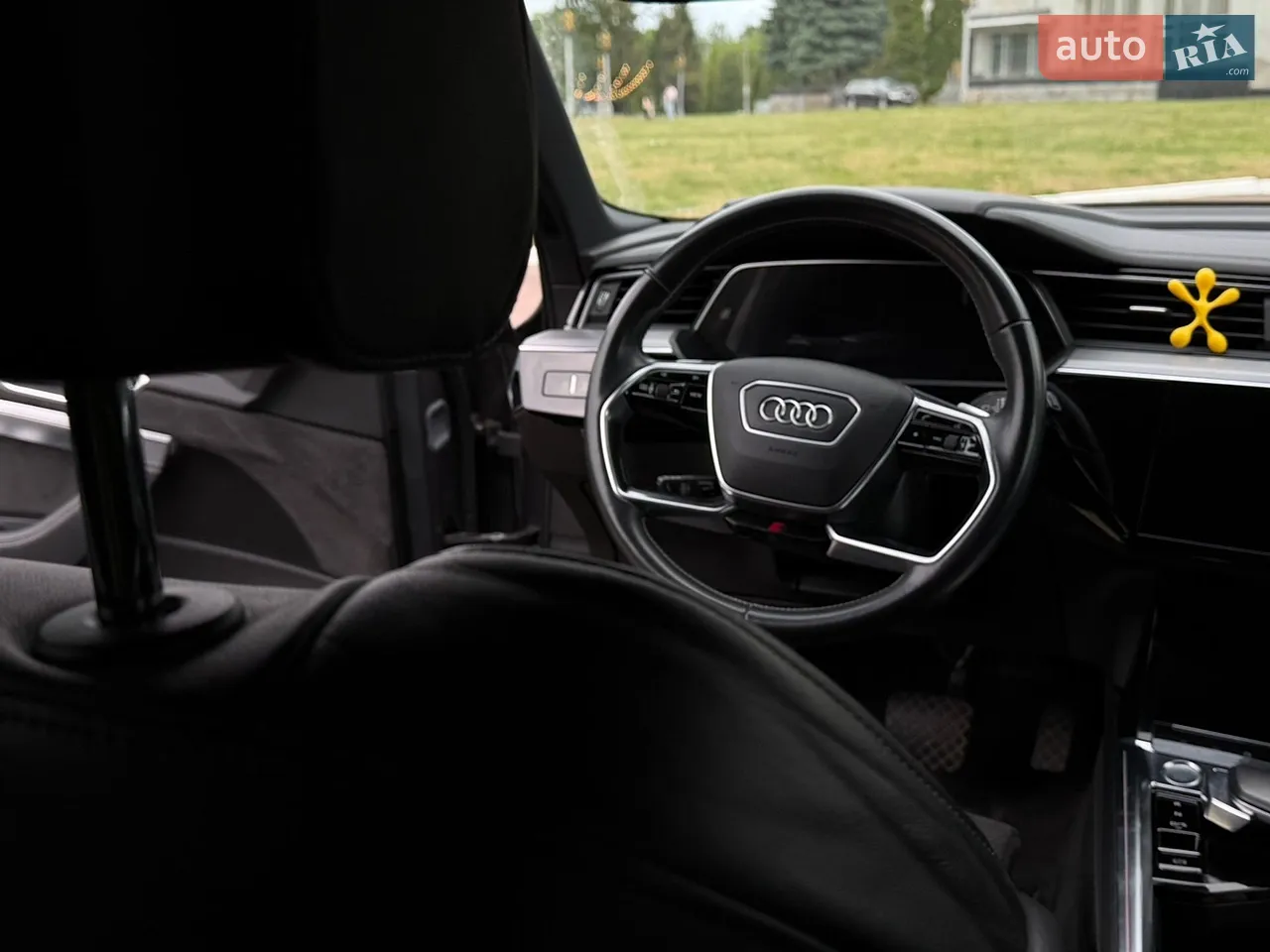 2019 Audi e-tron - мініатюра 5