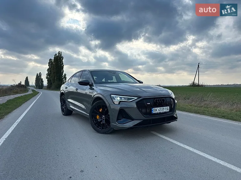 Audi e-tron