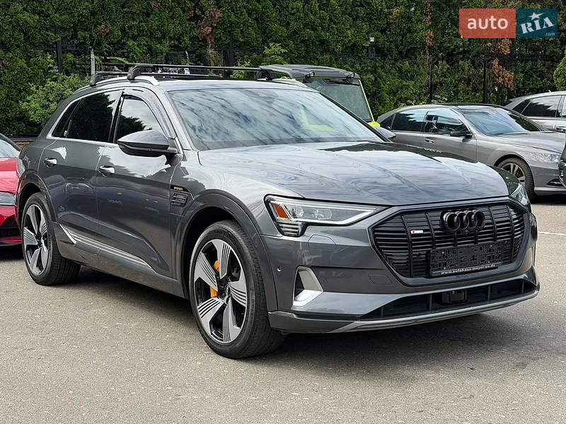 Audi e-tron 2019