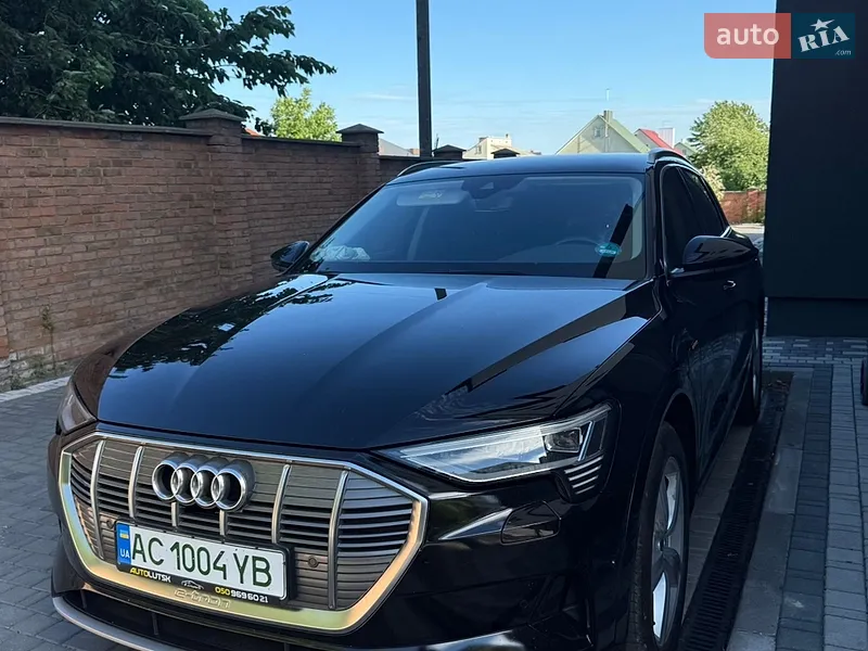 Audi e-tron