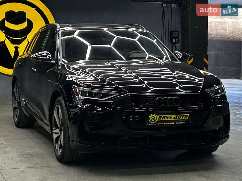 Внедорожник / Кроссовер Audi e-tron 2021 в Черновцах