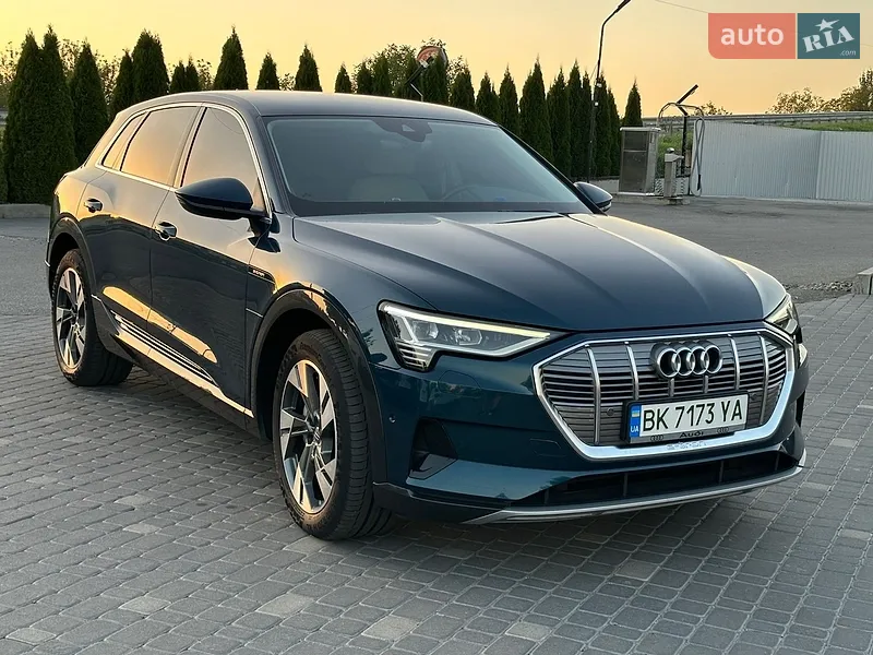 Audi e-tron