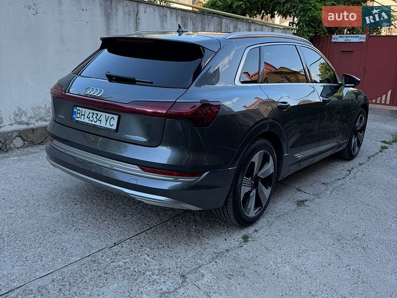 Позашляховик / Кросовер Audi e-tron 2019 в Одесі