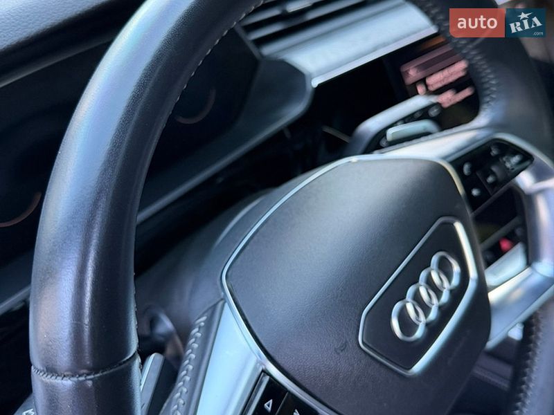 Позашляховик / Кросовер Audi e-tron 2019 в Одесі