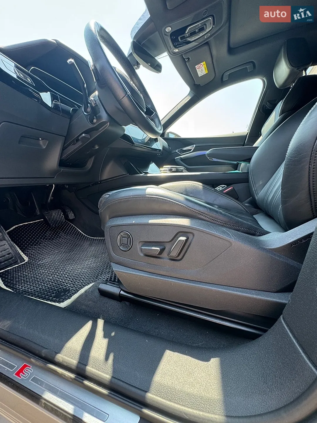 Audi e-tron 2022 VIN WAUZZZGE7NB031984 фото оголошення 24 з 24
