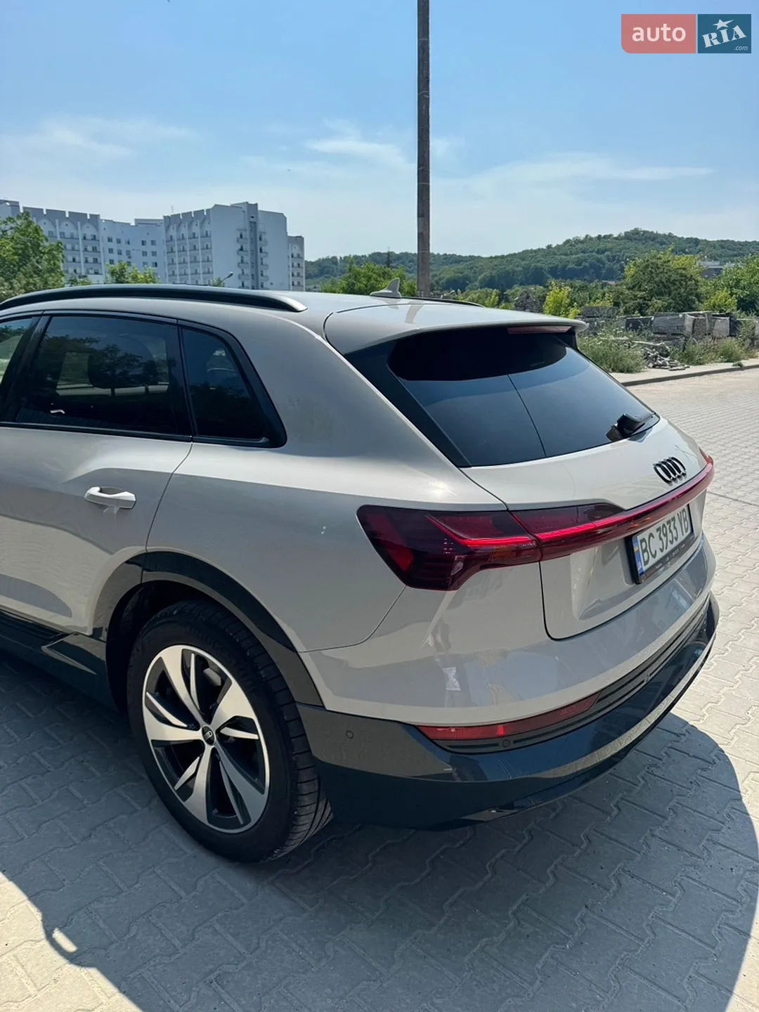 Audi e-tron 2022 VIN WAUZZZGE7NB031984 фото оголошення 6 з 24