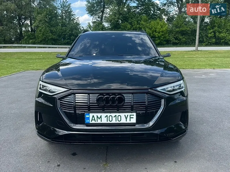 Audi e-tron 2019