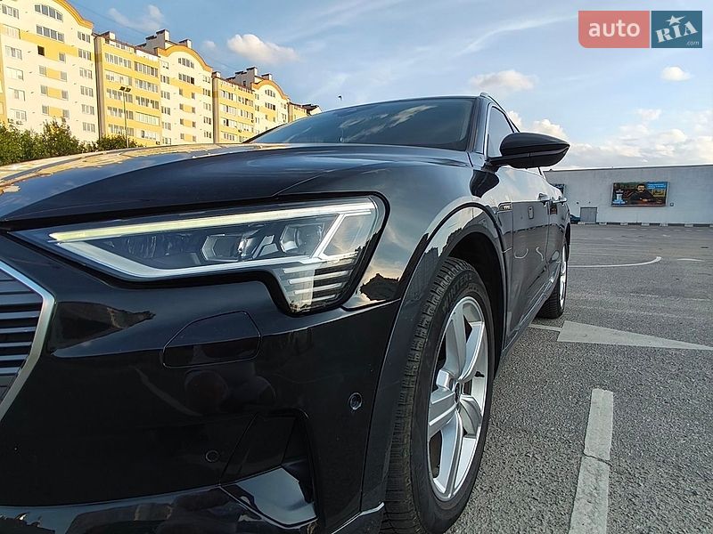 Позашляховик / Кросовер Audi e-tron 2020 в Івано-Франківську