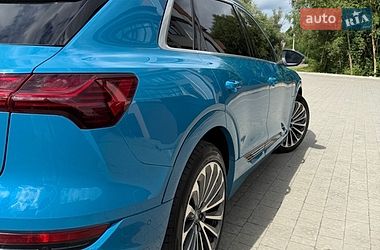 Внедорожник / Кроссовер Audi e-tron 2019 в Львове