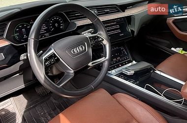 Внедорожник / Кроссовер Audi e-tron 2019 в Львове