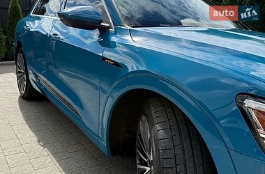Внедорожник / Кроссовер Audi e-tron 2019 в Львове