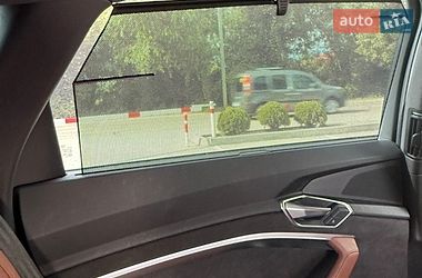 Внедорожник / Кроссовер Audi e-tron 2019 в Львове