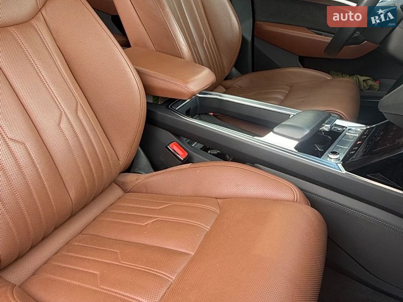 Внедорожник / Кроссовер Audi e-tron 2019 в Львове