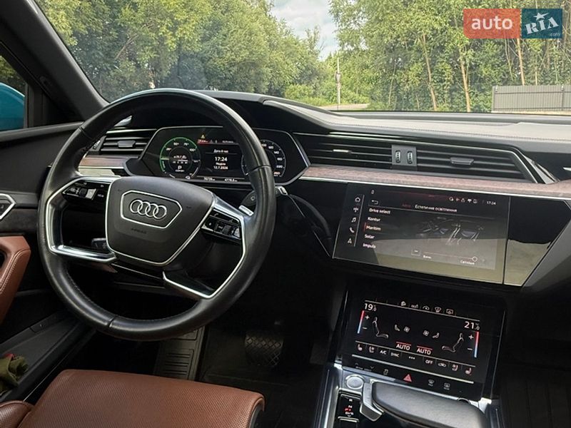 Внедорожник / Кроссовер Audi e-tron 2019 в Львове