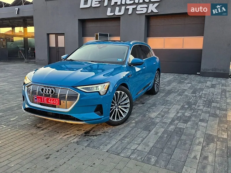 Audi e-tron 2019
