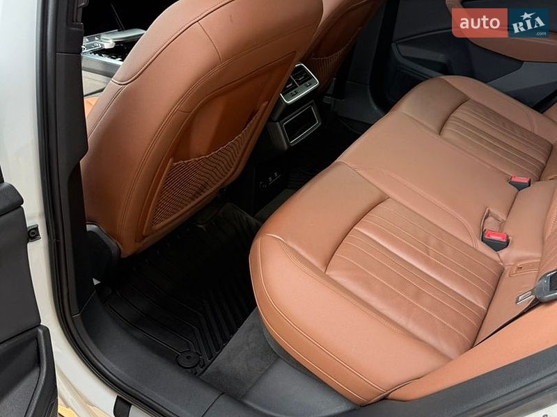 Внедорожник / Кроссовер Audi e-tron 2020 в Березане