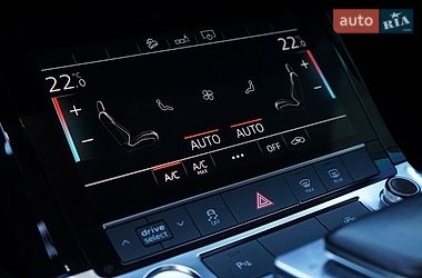 Внедорожник / Кроссовер Audi e-tron 2019 в Киеве