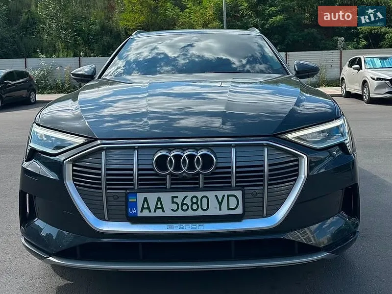 Audi e-tron