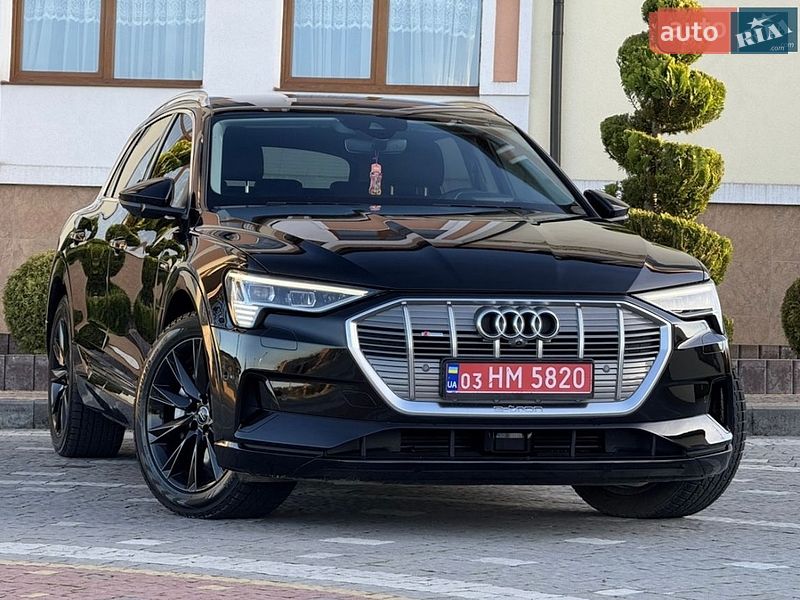 Audi e-tron 2019
