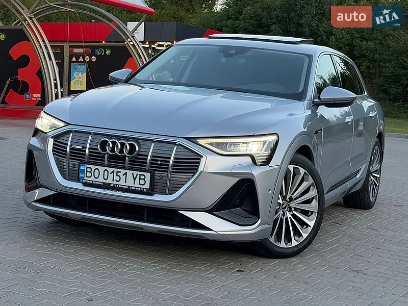 Audi e-tron
